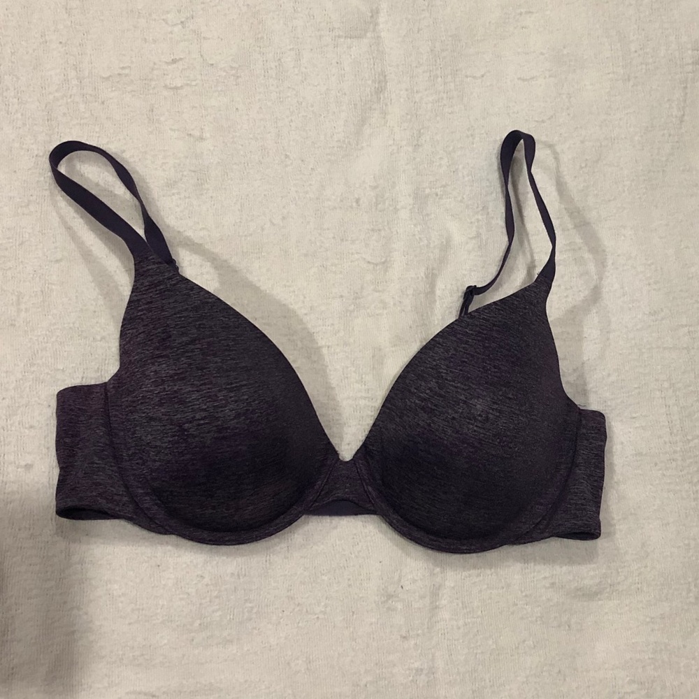 Victoria’s Secret T-shirt bra